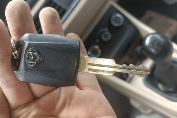 Used CHANGAN KUAYUE Xing V3 2022 1.5L Gasoline Standard Model 2-Seat Van JL473QH
