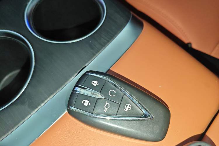 Used CHANGAN CS75 PLUS 2025 4th Generation 1.5T New Blue Whale Smart Flagship Version Vehicle Key