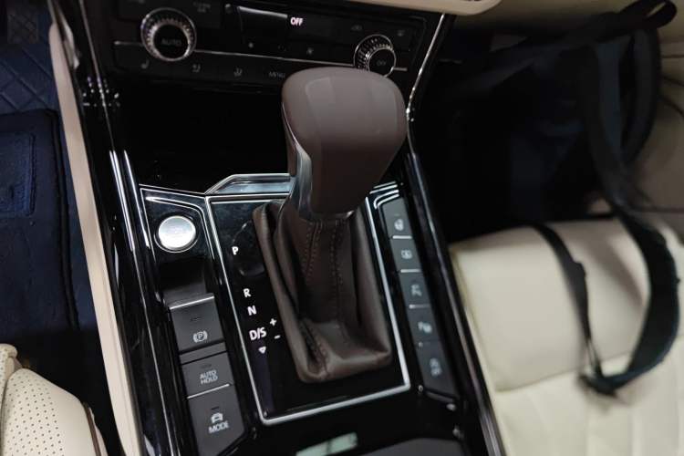 Used Volkswagen Phideon 2021 380TSI Prestige Edition
