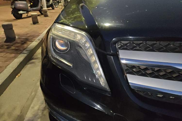 Used Mercedes-Benz GLK-Class 2015 GLK 300 4MATIC Fashion Edition Ultimate Version
