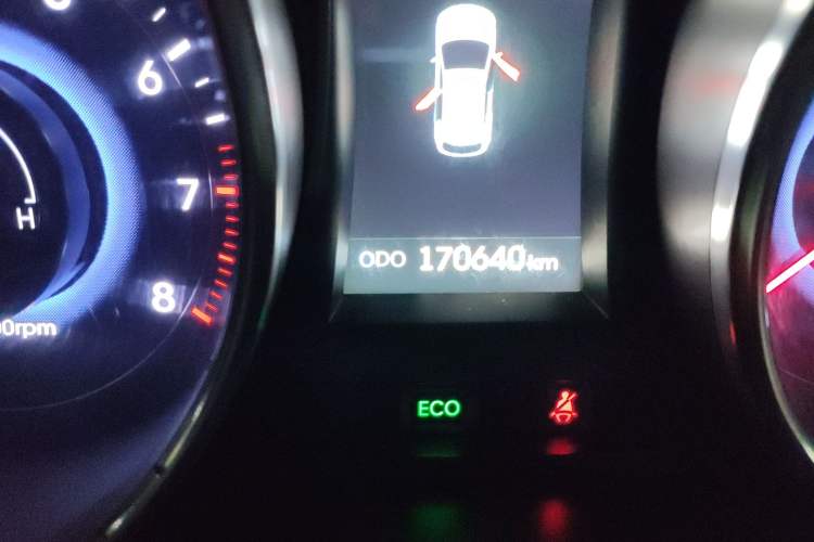 Used Hyundai Santa Fe Classic 2013 3.0L 4x4 Premium Edition 7-Seater Euro IV
