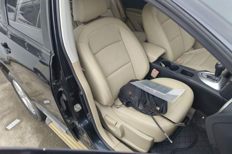 Used Nissan Qashqai 2012 2.0 XV LE CVT 2WD Right Front Seat