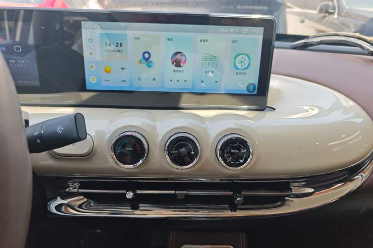 Used Wuling Bingo 2023 203km Comfort Edition Audio And AC Panel