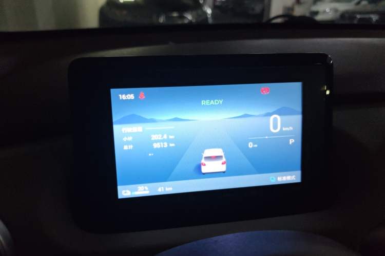 Used Wuling Hongguang MINIEV 2025 Four-Door Version Zhenxiang+ Edition Instrument Cluster