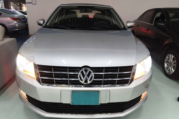 Used Volkswagen Lavida 2013 Restyled Classic 1.6L Automatic Comfort Edition Front