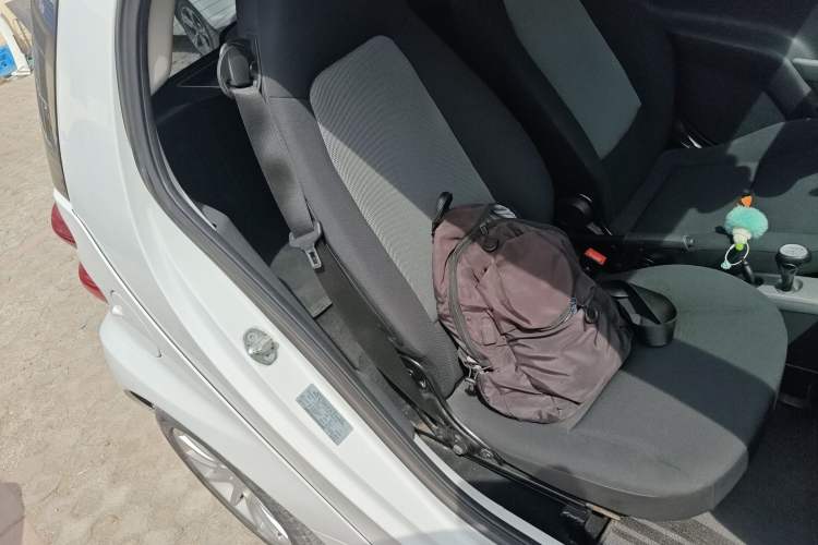 Used smart fortwo 2015 1.0 MHD Comfort Travel Edition Right Front Seat