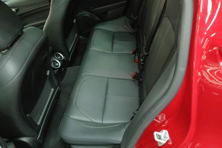 Used Alfa Romeo Giulia 2017 2.0T 200HP Luxury Edition