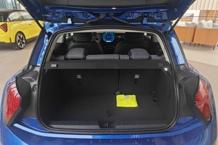 Used MINI Electric MINI COOPER 2024 452km COOPER SE Artist
