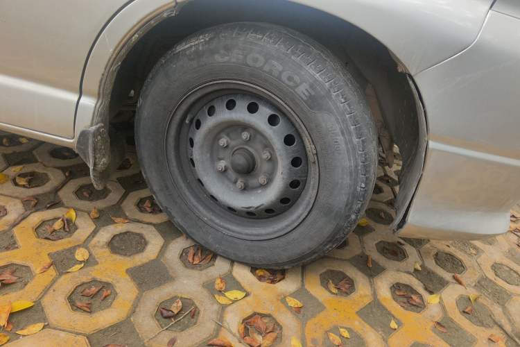 Used Jinbei Grace 2016 2.0L Standard Delivery Version