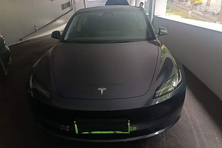 Used Tesla Model 3 2023 Long-Range All-Wheel-Drive Version