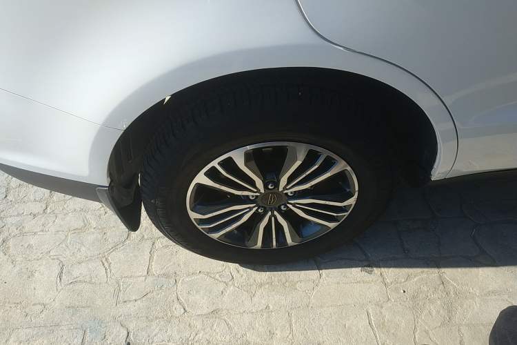 Used Geely Auto Vision X6 2016 1.8L Manual Luxury Model