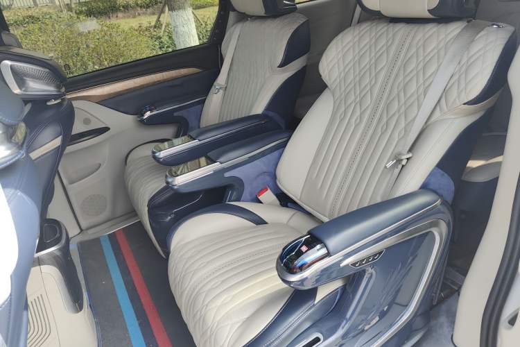 Used Buick GL8 2017 ES 28T Comfort Model China V Standard