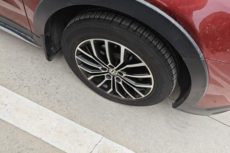 Used Volkswagen Cross Lavida 2014 1.6L Automatic Right Front Wheel Hub