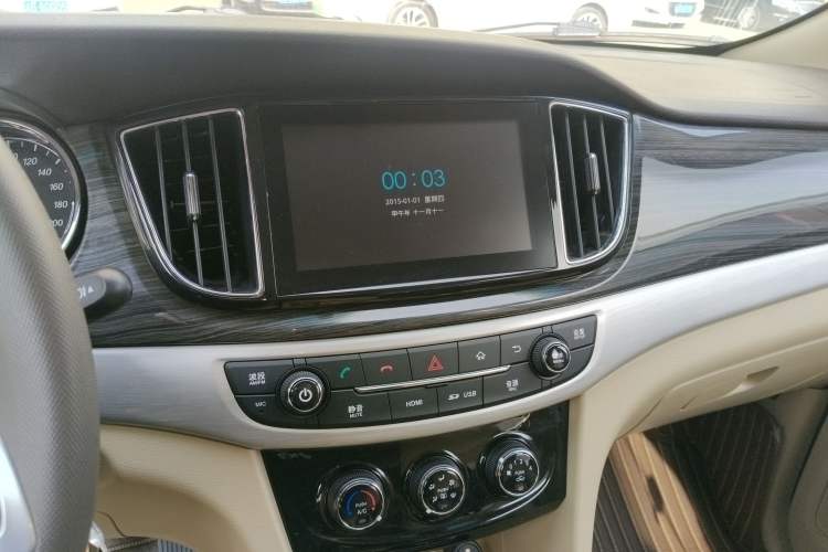 Used Baojun 730 2016 1.5L Manual Comfort Version 7 Seats China V Emission Standard
