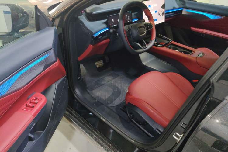 Used Lynk & Co 07 2026 Model 126 Long-Range Ultra H7
