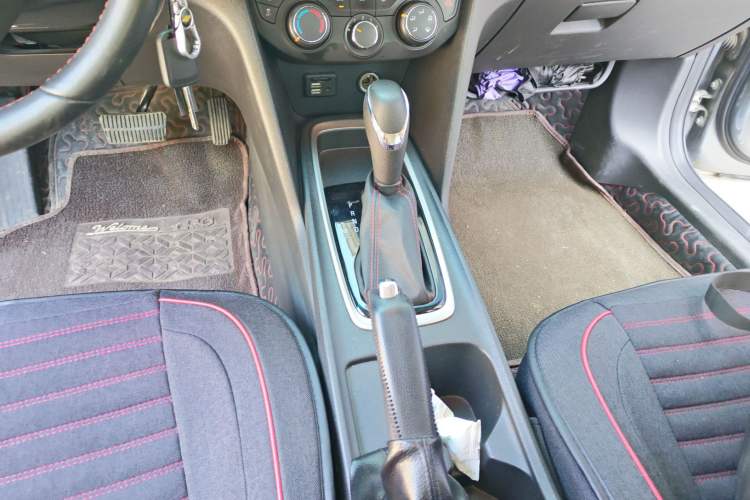 Used Chevrolet Monza 2019 Redline 320T Dual-Clutch Sporty Version China VI Standard
