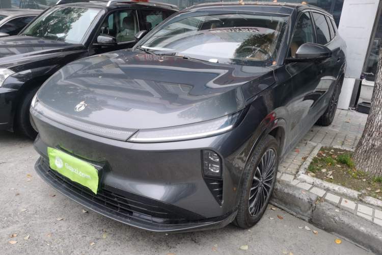 Used Dongfeng Aeolus L8 2025 Model 112KM Dream Edition