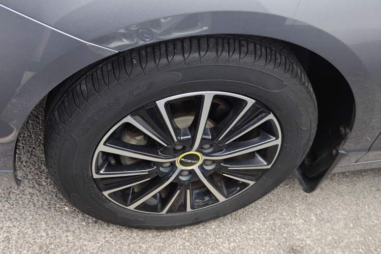 Used Roewe i5 2021 1.5L CVT Platinum Edition