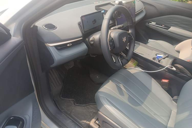 Used ARCFOX T1 2025 Model 425 PRO Driver Seat