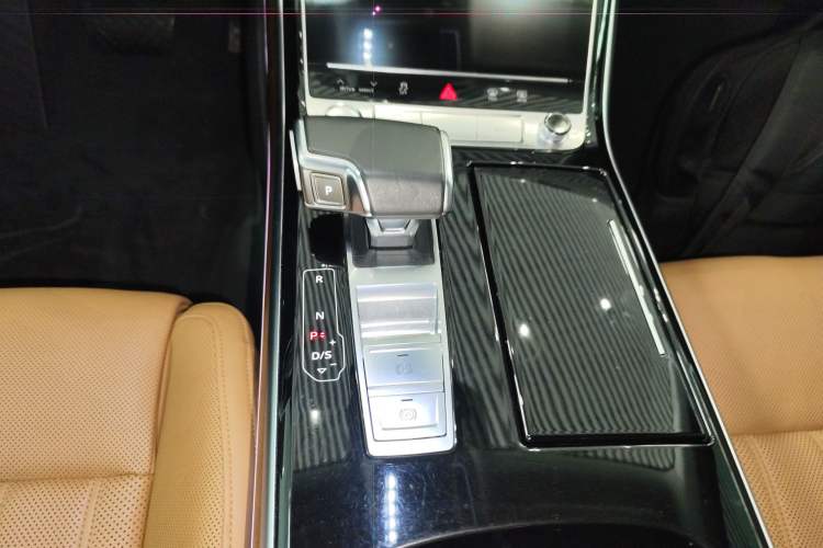 Used Audi A8 2019 Plus A8L 50 TFSI quattro Luxury Model Gear Lever