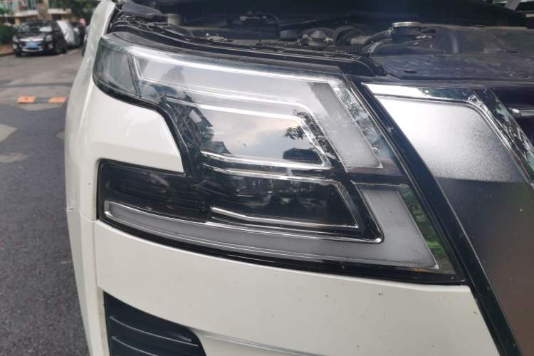 Used Nissan Patrol 2018 4.0L LinkedIn Edition
