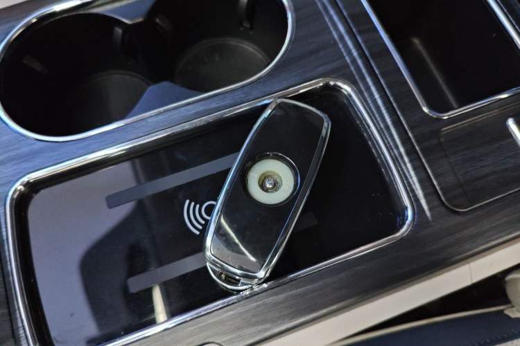 Used Roewe iMAX8 2022 400TGI Celebration Edition