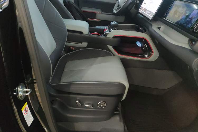 Used Formula Leopard Leopard 5 2025 TianShen Intelligent Driving Ultra Edition