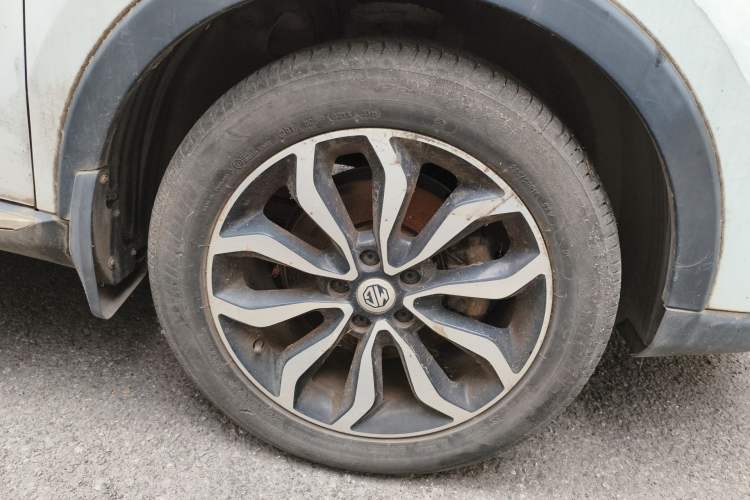 Used MG GS 2015 1.5TGI TST Luxury Edition Right Front Wheel Hub