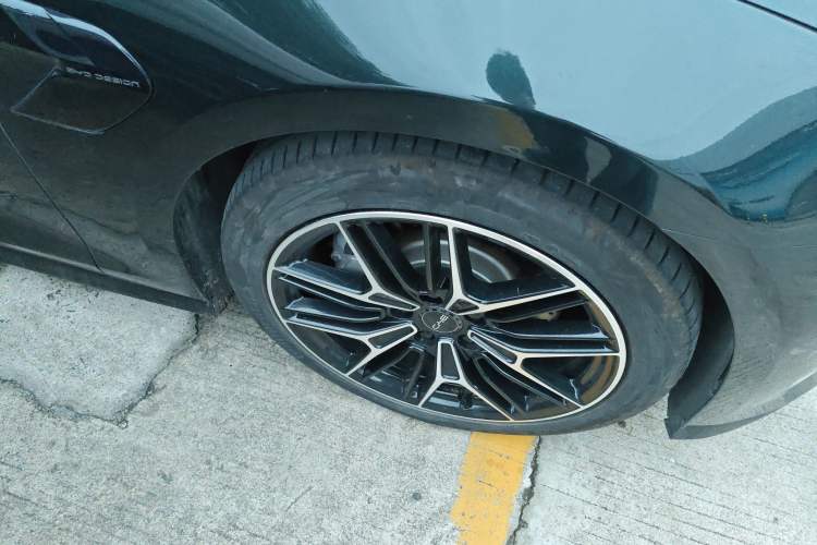 Used BYD Seal 2025 650 Long-Range Version Right Front Wheel Hub