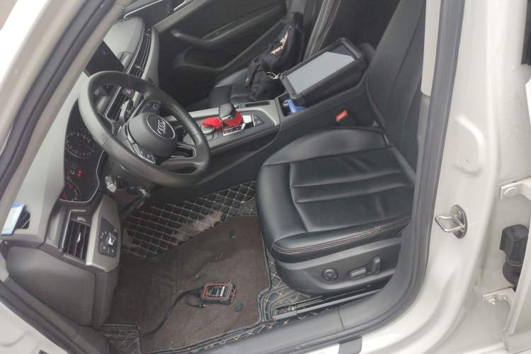 Used Audi A4L 2019 40 TFSI Ambition China VI