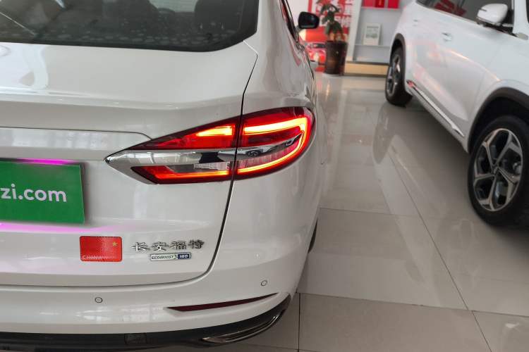 Used Ford Mondeo 2020 EcoBoost 180 Stylish Model Exterior 3