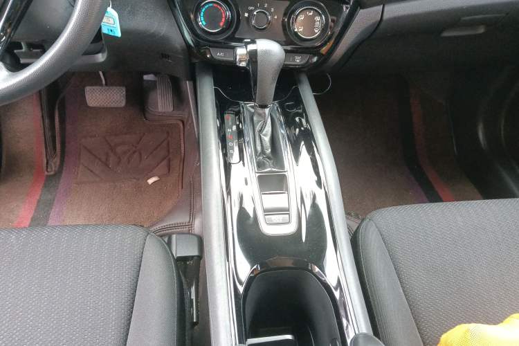 Used Honda Vezel 2015 1.5L CVT two-wheel drive Comfort trim Gear Lever