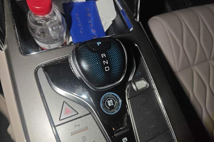 Used BYD Tang New Energy 2024 DM-i Glory Edition 112KM Prestige Model
