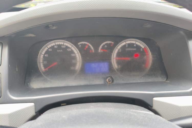 Used Foton Scenic G7 2017 2.0L Short-Wheelbase Commercial Van High Roof 6-Seater 4Q20M