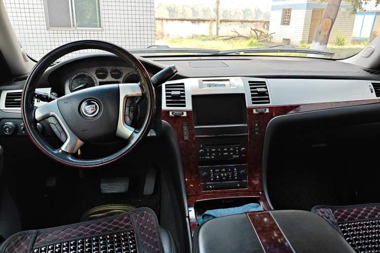 Used Cadillac Escalade 2010 6.0 Hybrid
