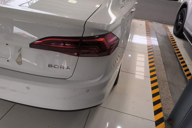 Used Volkswagen Bora 2021 1.5L Automatic Elite Smart Connect Edition
