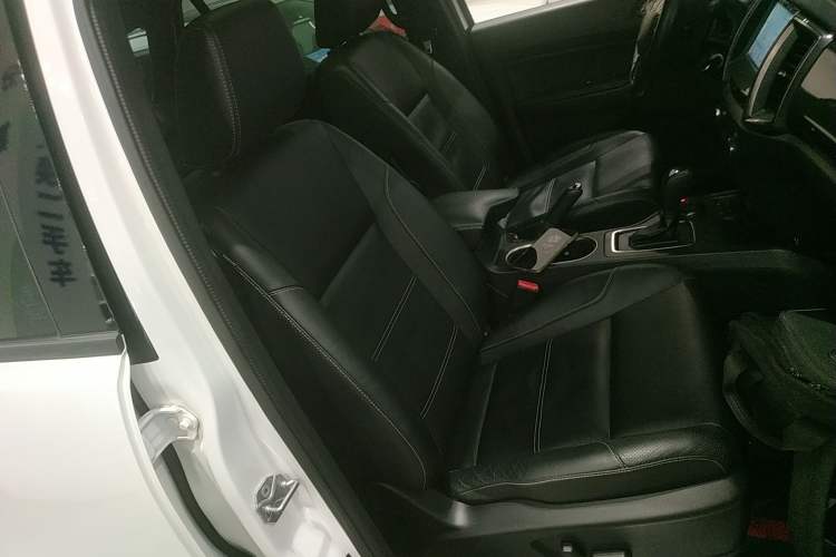 Used Ford Everest 2019 2.0T Gasoline Automatic 4x4 Luxury Edition 7 Seats