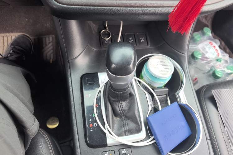 Used Toyota Highlander 2018 2.0T Four-Wheel Drive Prestige Version 7 Seats China V Emission Standard Gear Lever