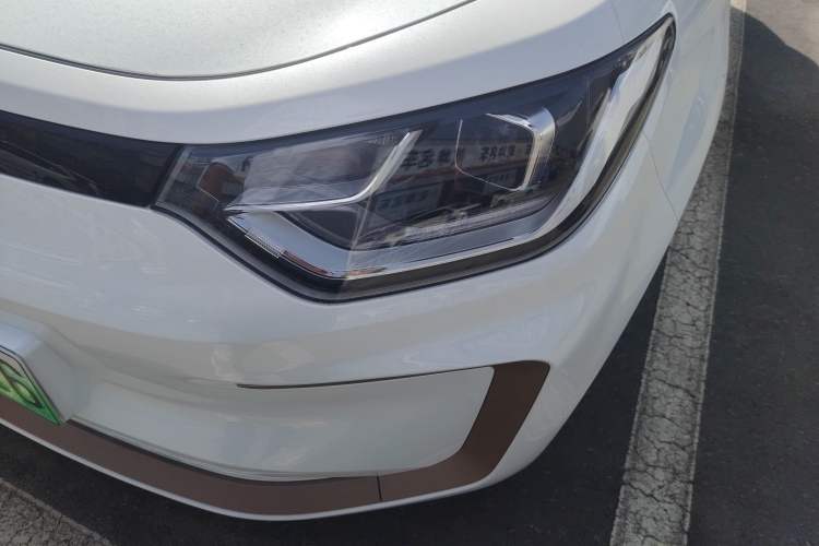 Used JAC Yiwei E10X 2024 Charming Edition 301km Lite