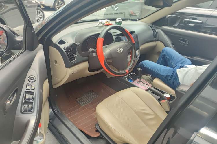 Used Hyundai Celesta 2011 1.6L Automatic Comfort Edition Driver Seat