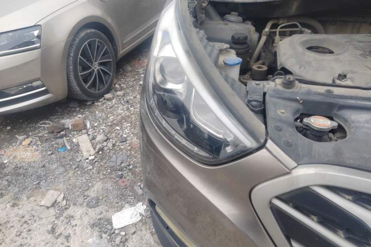 Used Hyundai ix35 2013 2.0L Automatic Two-Wheel Drive Smart GLS China IV Standard
