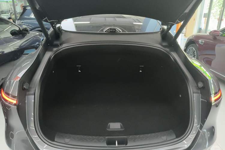 Used Avatr 06 2025 Max Extended-Range Edition