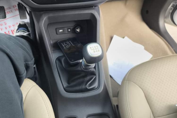 Used Wuling Hongguang 2021 1.5L S Comfort Edition LAR Gear Lever