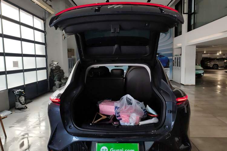 Used IM LS7 2023 100kWh Lux All-Wheel-Drive Version
