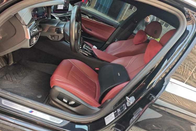 Used BMW 5 Series 2022 Second Facelift 525Li M Sport Package