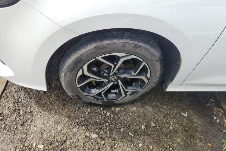 Used MG 5 2022 180 DVVT CVT Youth Luxury Edition
