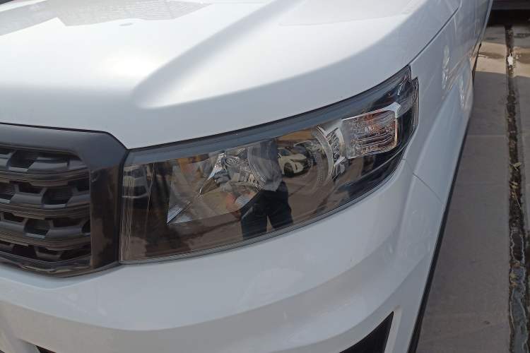 Used CHANGAN OSHAN X70A 2019 1.5L Manual Basic Version China VI Standard