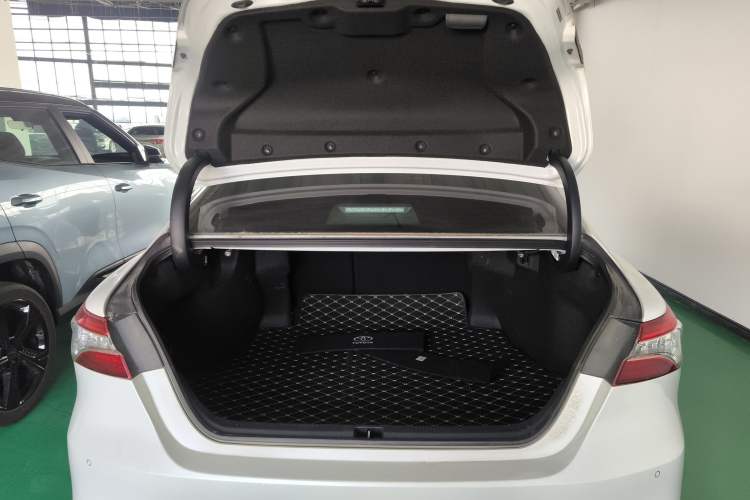 Used Toyota Camry 2021 2.0G Luxury Edition