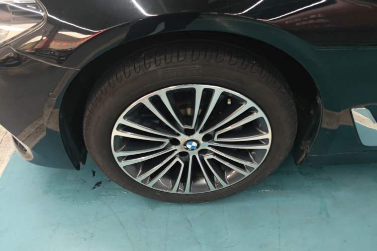 Used BMW 5 Series 2018 Facelifted 530Li Luxury Edition Premium Package