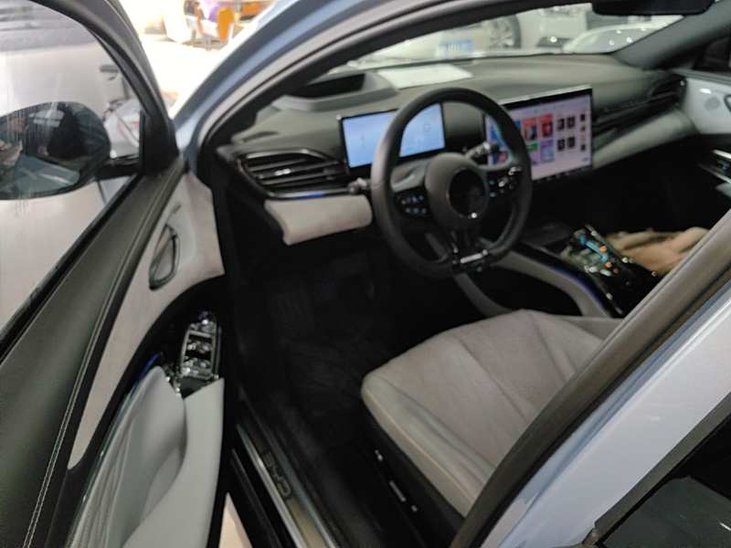 Used BYD Seal 2022 700 km Long-Range Rear-Wheel-Drive Version — 15